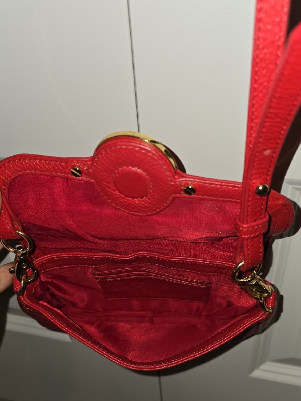 Tory Burch Red Leather Flap Crossbody with Gold Logo Hardware - Picture 9 of 11
